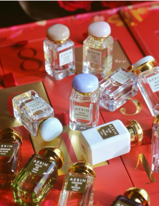 Perfume packaging specially for Christmas Perfume packaging specially for Christmas